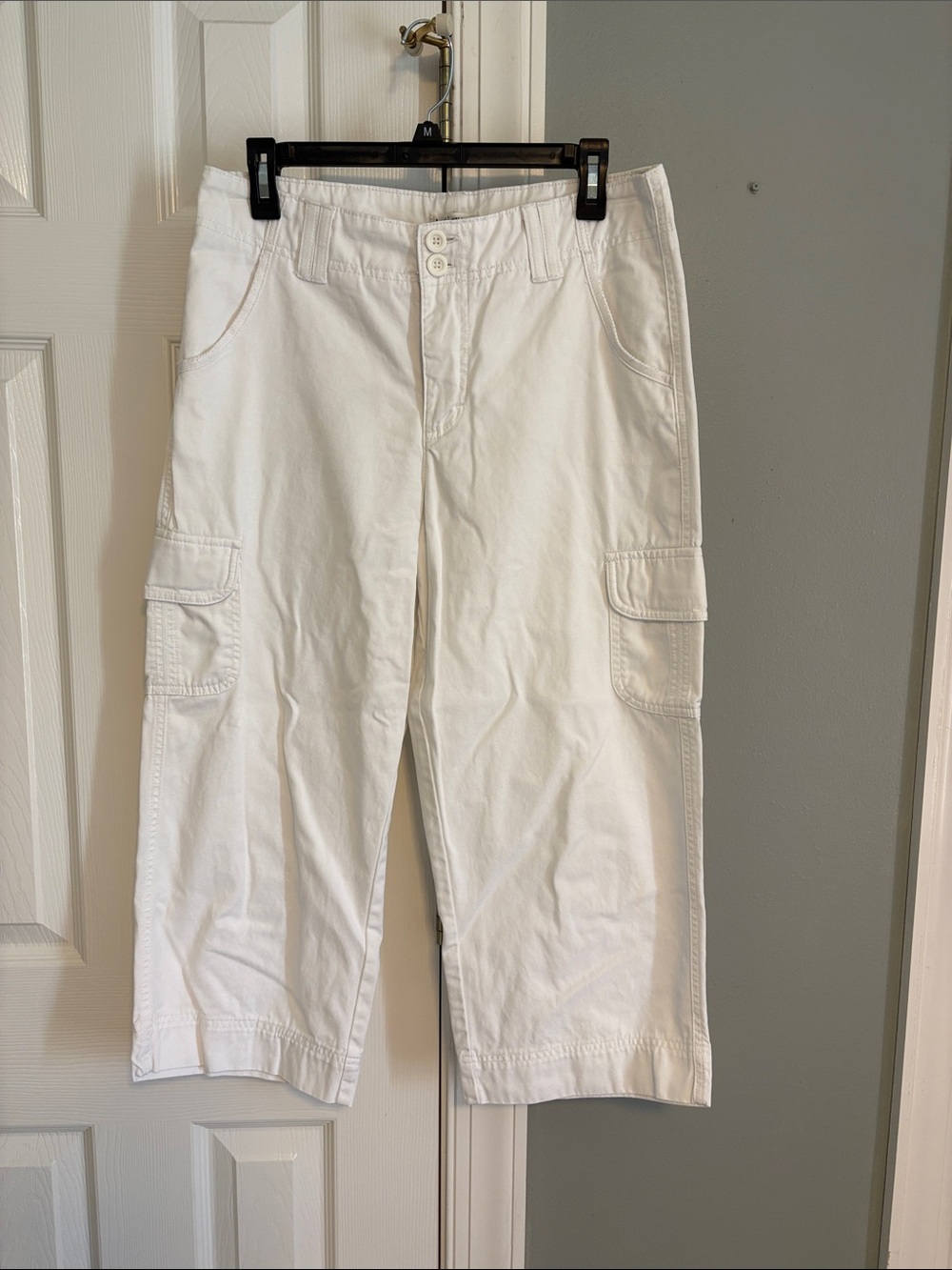 Lee White Cargo Capri Pants for Women